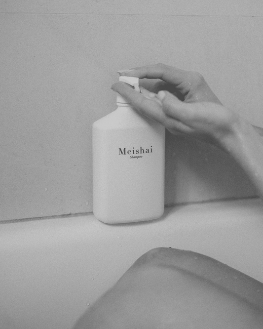 Discover the Benefits of Washing Your Hair Twice
